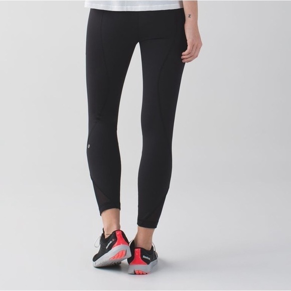 Lululemon Inspire Tight II (Mesh)
Black size 4 - Picture 15 of 16
